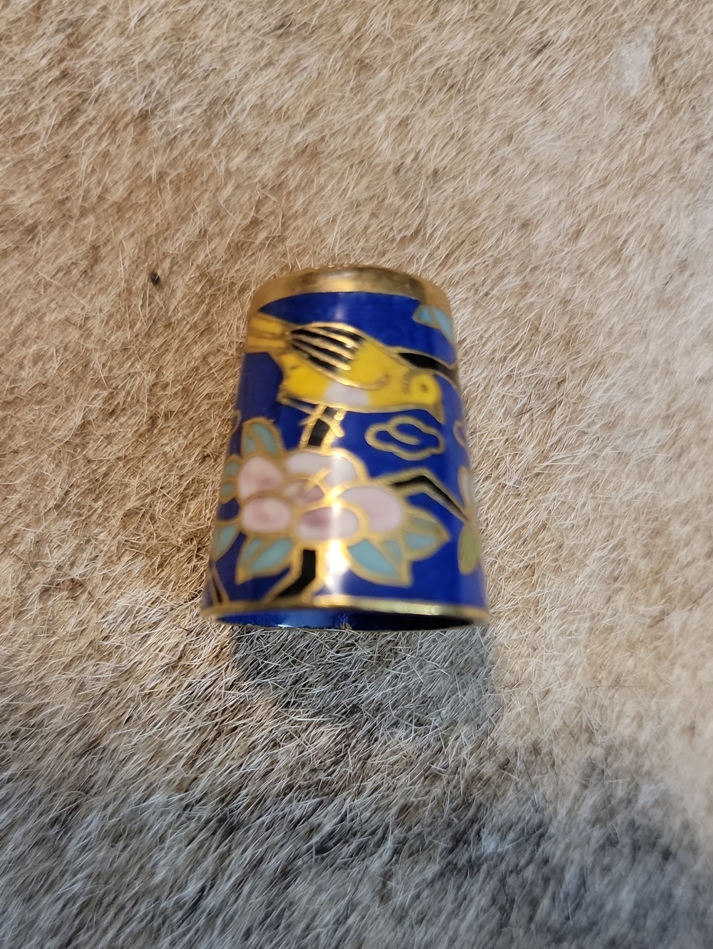 Vtg. Cloisonne Thimble